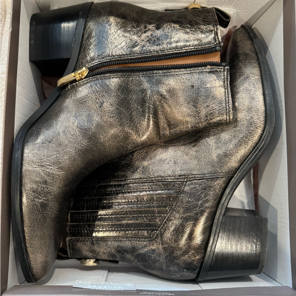 Franco Sarto Women's Shay Fashion Boot size 8 MAKE AN OFFER